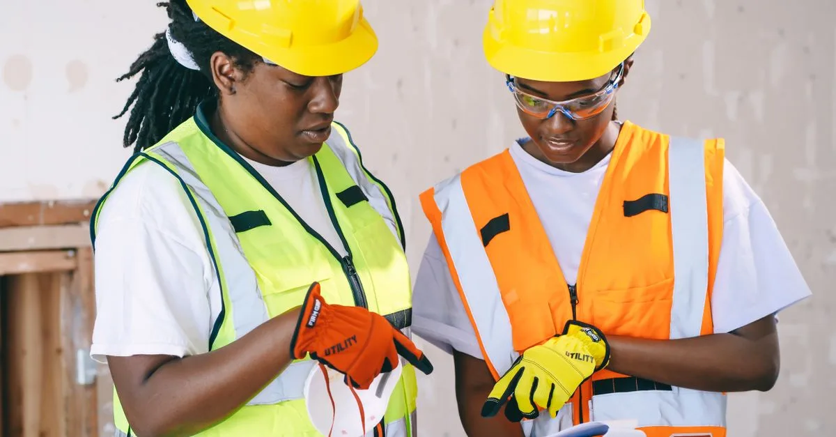 formation sur l'amiante : apprenez à identifier, gérer et travailler en toute sécurité avec l'amiante grâce à notre programme de formation complet.