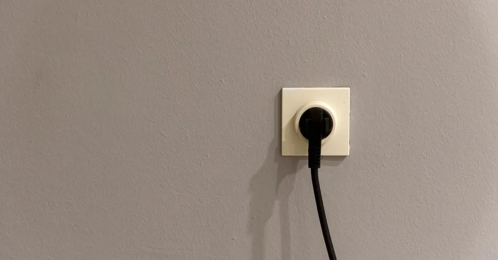 obtenez votre autorisation électrique bs rapidement et en toute sécurité. formation certifiante conforme aux normes pour travailler avec des installations électriques.