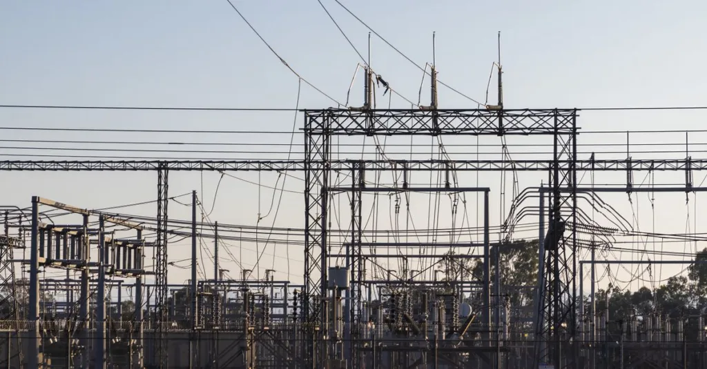 renouvelez votre formation en qualification électrique pour garantir la conformité et la sécurité dans vos compétences professionnelles.