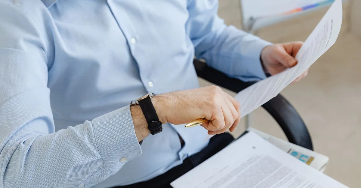 découvrez les principales obligations des employeurs pour garantir un environnement de travail conforme et sécurisé, incluant les responsabilités légales et les bonnes pratiques en entreprise.