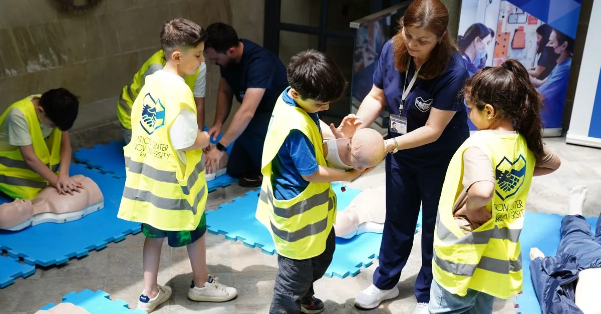 formation aux premiers secours : apprenez les gestes qui sauvent pour intervenir efficacement en cas d'urgence.