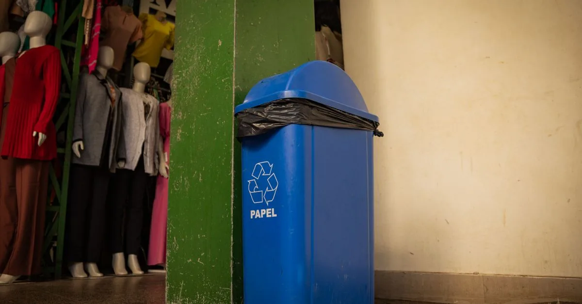 formation sst spécialisée en recyclage : apprenez les gestes de premiers secours adaptés au secteur du recyclage pour garantir sécurité et prévention sur votre lieu de travail.